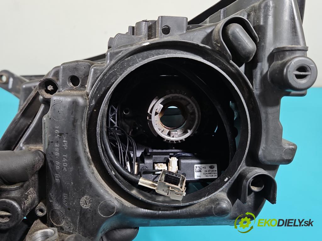 Vw Tiguan I 2007-2016 2.0 tdi 140 HP automatic 103 kW 1968 cm3 5- Reflektor: pravý 5N1941032K (Pravé)