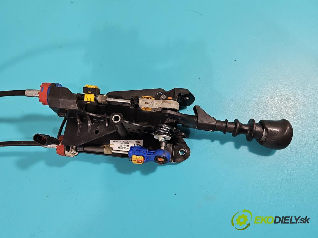 Fiat Doblo II 2010- 1.6 JTD 101 HP manual 74 kW 1598 cm3 5- Páka: Změny: stupeň,rýchlosť 55346828RR (Rýchlostné páky / kulisy)