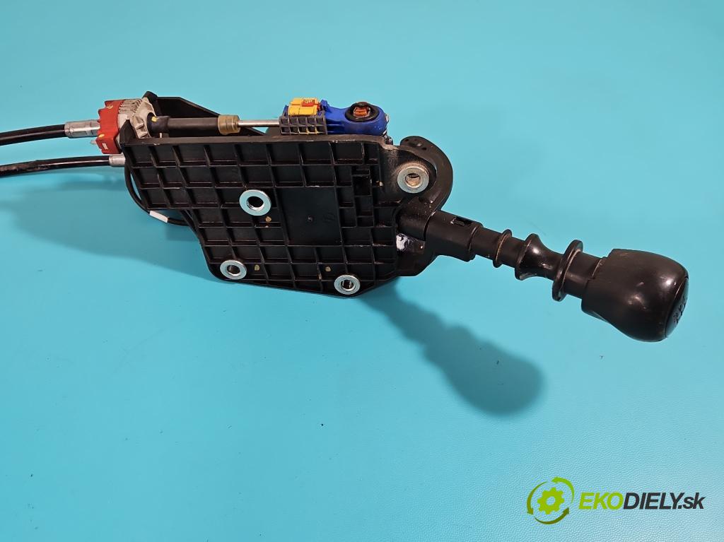 Fiat Doblo II 2010- 1.6 JTD 101 HP manual 74 kW 1598 cm3 5- Páka: Změny: stupeň,rýchlosť 55346828RR (Rýchlostné páky / kulisy)