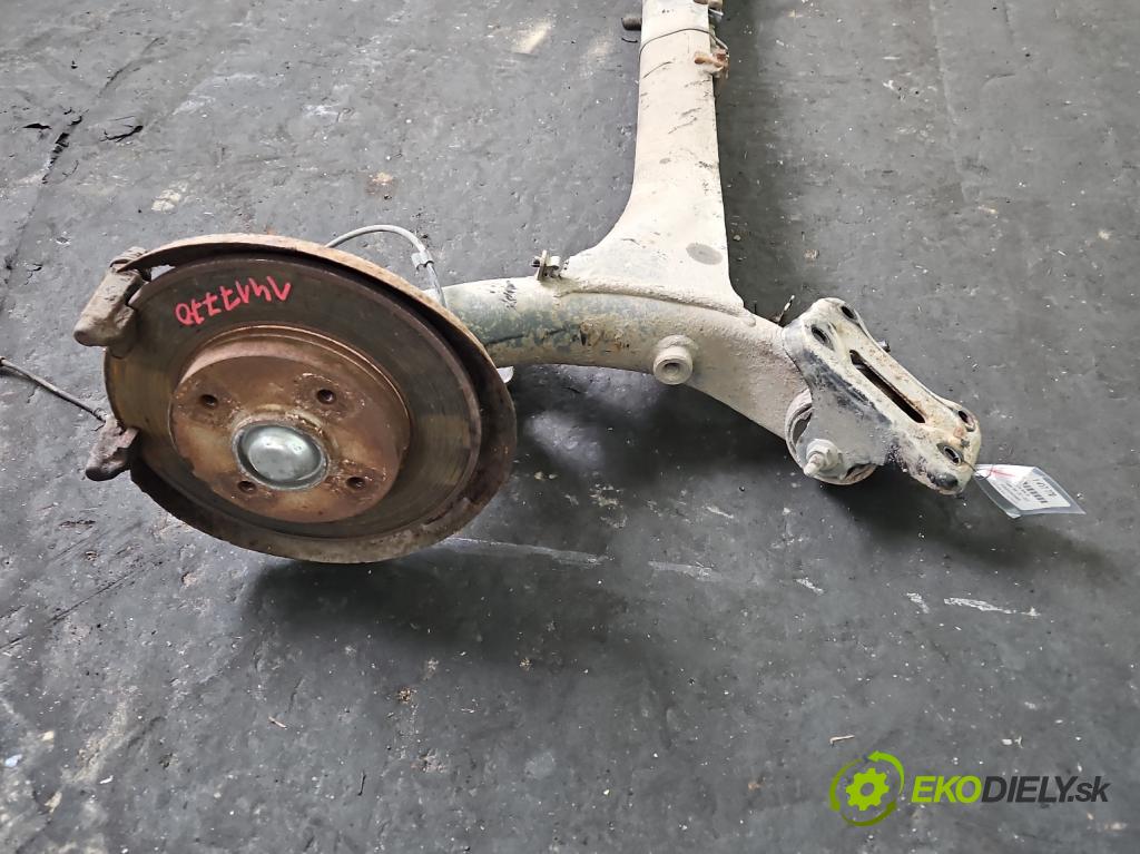 Peugeot 308 I 2007-2013 1.6 HDI 109 hp manual 80 kW 1560 cm3 3- zadní výztuha  (Výztuhy zadní)