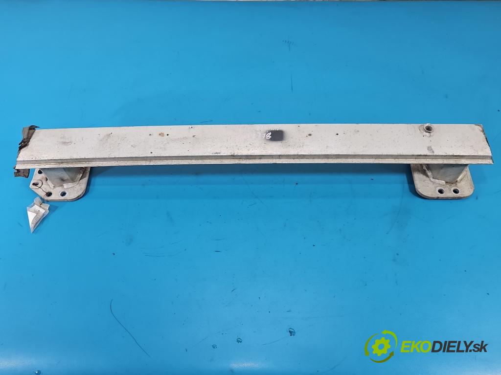 Peugeot 308 I 2007-2013 1.6 HDI 109 HP manual 80 kW 1560 cm3 3- výstuha nárazník zadné 