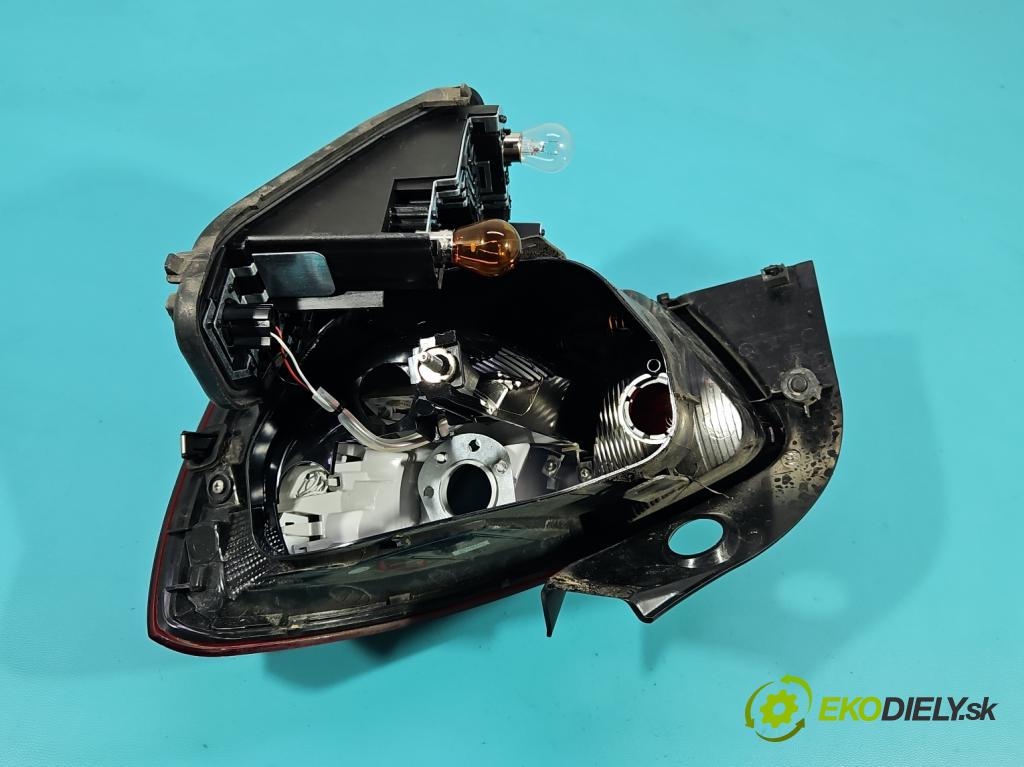 Seat Ibiza IV 6J 2008-2017 1.6 TDI 90 HP manual 66 kW 1598 cm3 5- svetlo / reflektor zadné ľavé  (Kľučka dverí ostatné)