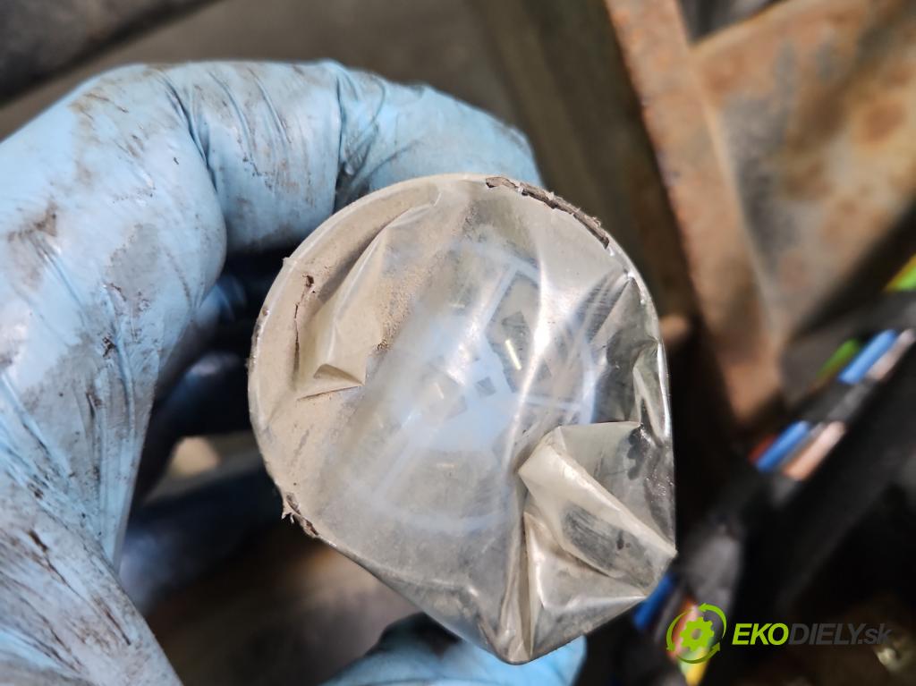 Audi Q5 2008-2016 2.0 TFSI 224hp automatic 165 kW 1984 cm3 5- Hák: vlečení: 8R0800491 (Ťažné zariadenie)