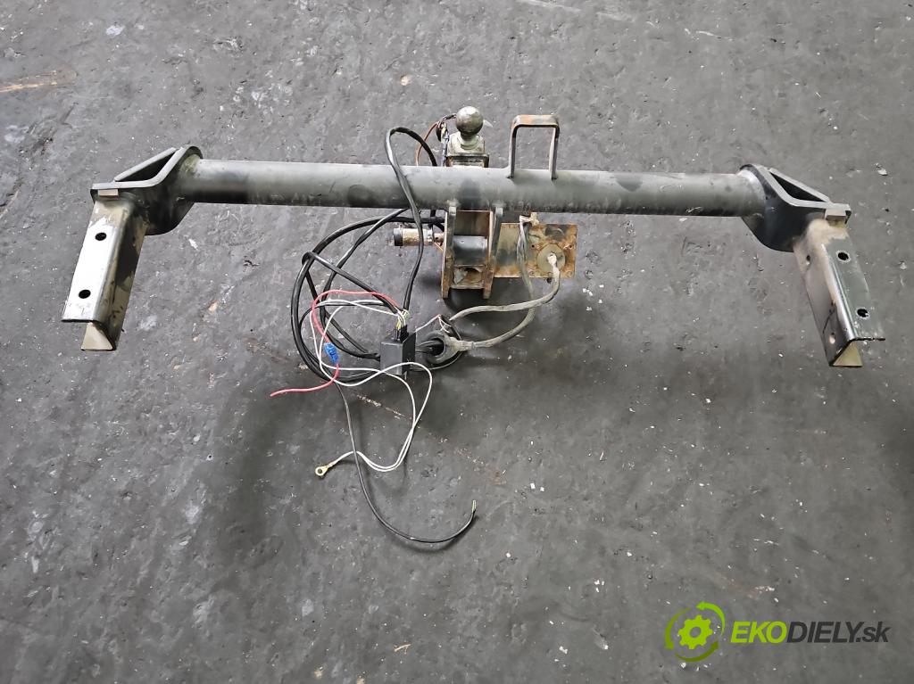 Audi Q5 2008-2016 2.0 TFSI 224hp automatic 165 kW 1984 cm3 5- Hák: vlečení: 8R0800491 (Ťažné zariadenie)