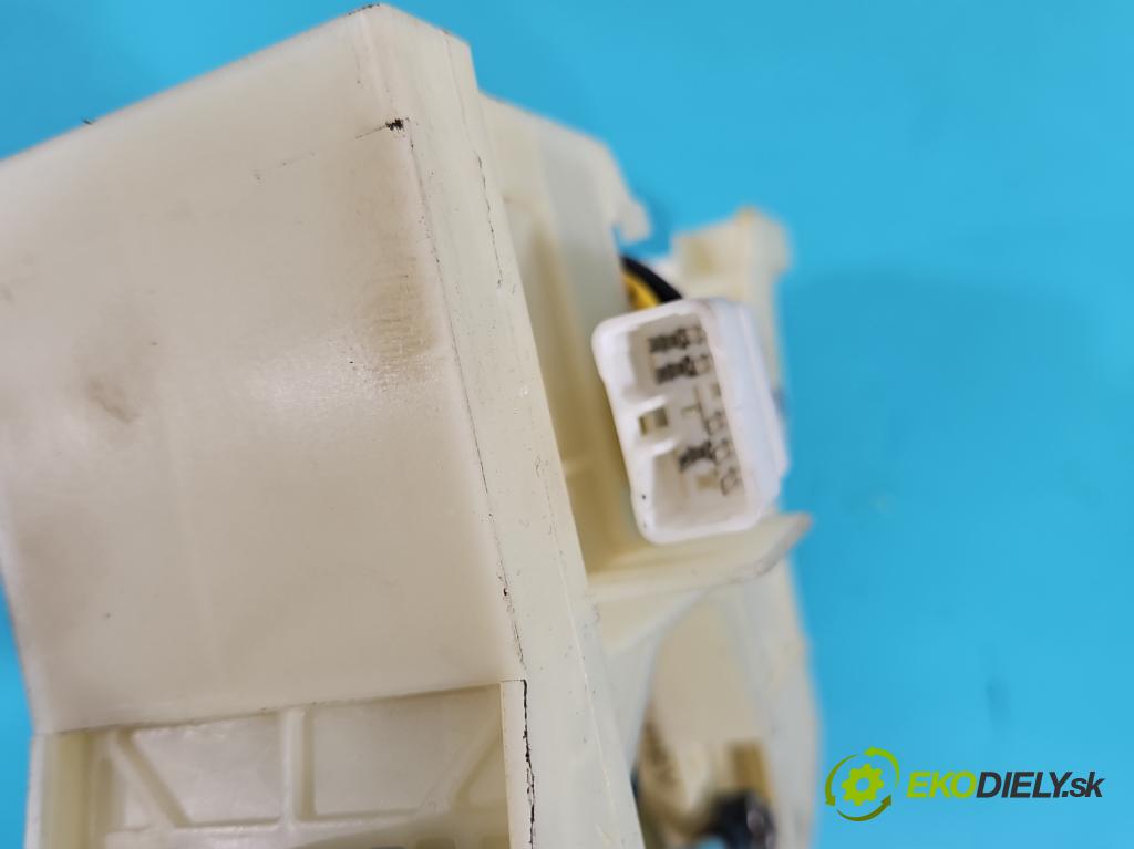 Hyundai Ix35 2.0 16V 163 HP automatic 120 kW 1998 cm3 5- Páka: Změny: stupeň,rýchlosť 46700-2SXXX (Rýchlostná páka (kulisa))