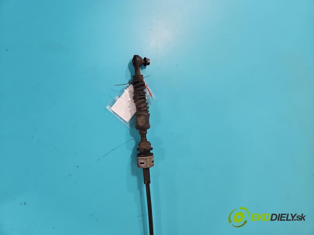 Hyundai Ix35 2.0 16V 163 HP automatic 120 kW 1998 cm3 5- Páka: Změny: stupeň,rýchlosť 46700-2SXXX (Rýchlostná páka (kulisa))