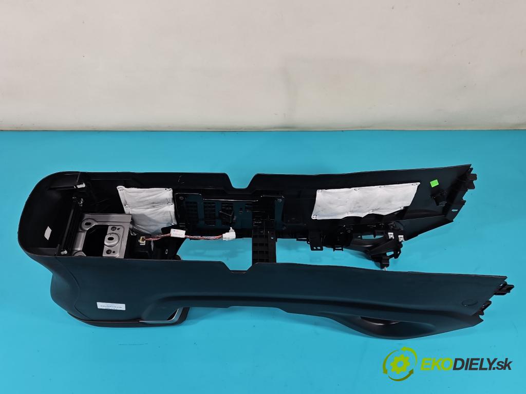 Hyundai Ix35 2.0 16V 163 HP automatic 120 kW 1998 cm3 5- operadlo 84638-2S000 (Lakťové opierky)