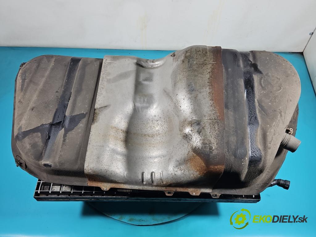 Hyundai Ix35 2.0 16V 163 hp automatic 120 kW 1998 cm3 5- Nádrž: paliva 31100-2Y100 (Nádrže)