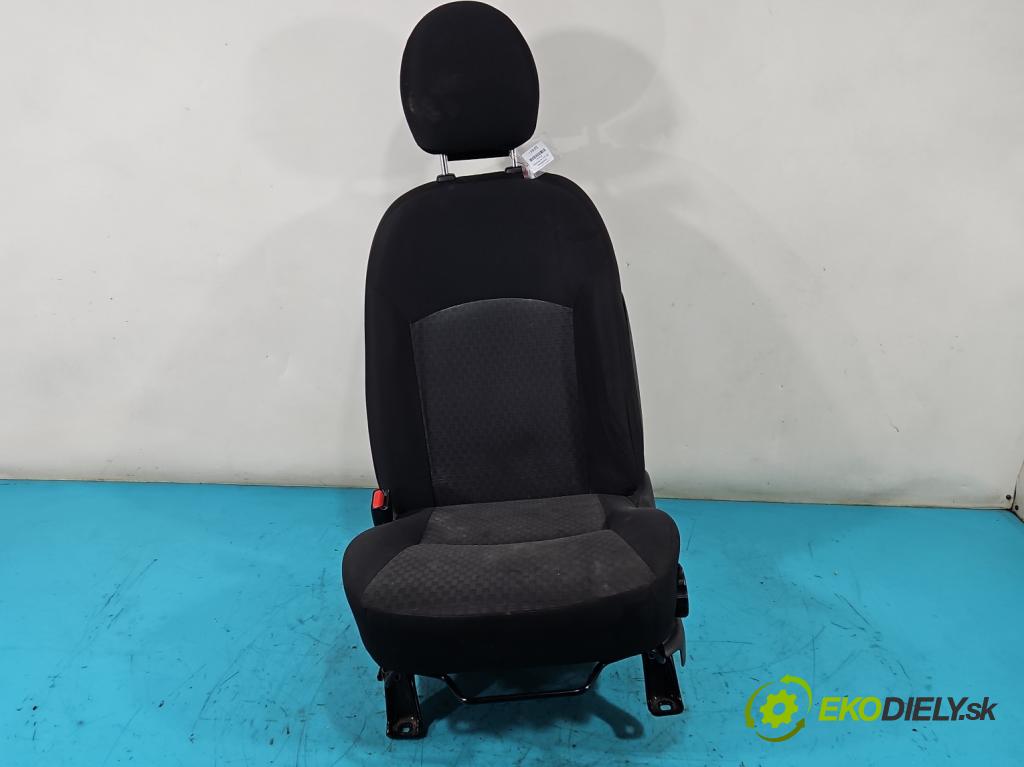 Mitsubishi Space Star II 2012-2020 1.0 71 HP manual 52 kW 999 cm3 5- Sedačka ľavý  (Sedačky, sedadlá)