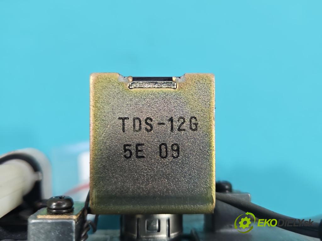 Subaru Outback III 2003-2009 2.5 boxer 204 HP automatic 150 kW 2457 cm3 5- Spínačka 88215AG00A (Spínacie skrinky a kľúče)