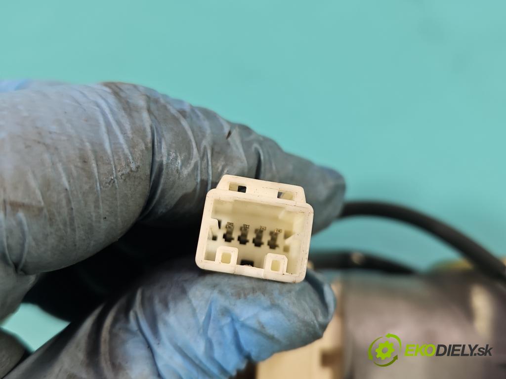 Subaru Outback III 2003-2009 2.5 boxer 204 HP automatic 150 kW 2457 cm3 5- Spínačka 88215AG00A (Spínacie skrinky a kľúče)