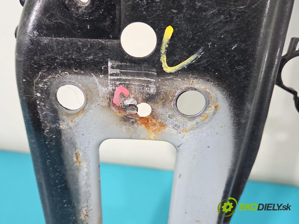 Mitsubishi Space Star II 2012-2020 1.0 71 hp manual 52 kW 999 cm3 5- stěna přední  (Výztuhy přední)