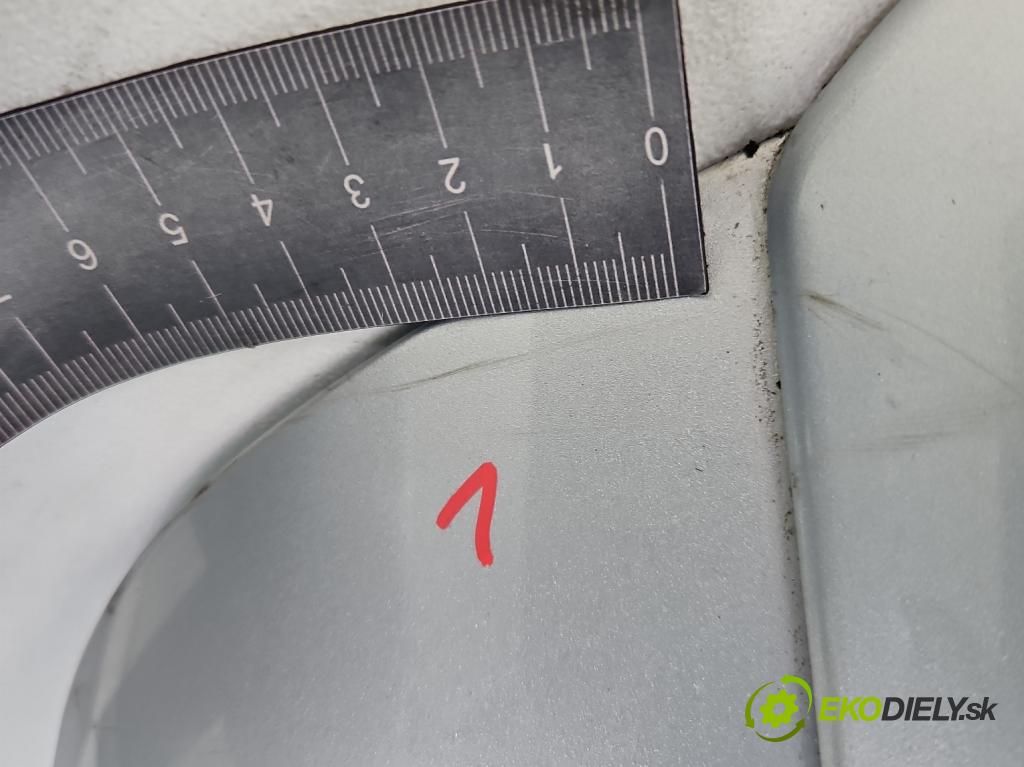 Peugeot 207 1.6 hdi 111KM manual 82 kW 1560 cm3 2- zadní kufrové dveře  (Zadní kapoty)