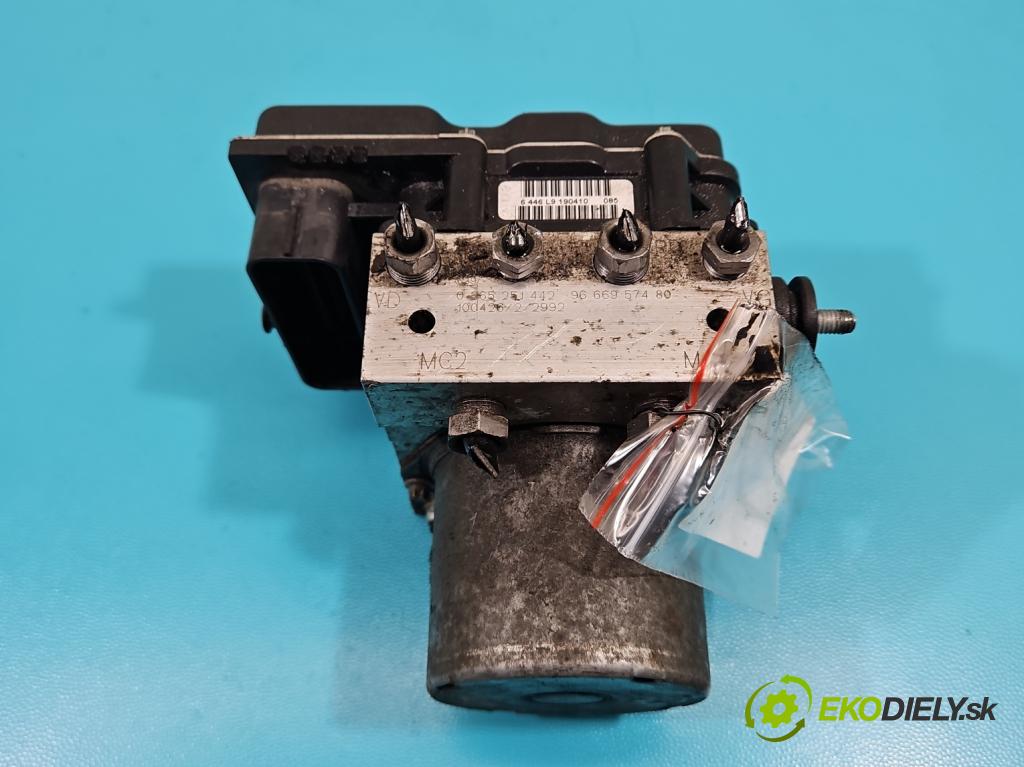 Peugeot 308 I 2007-2013 1.6 HDI 109 HP manual 80 kW 1560 cm3 3- čerpadlo abs 0265251442 (Pumpy ABS)