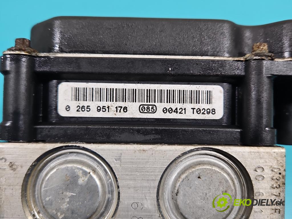 Peugeot 308 I 2007-2013 1.6 HDI 109 HP manual 80 kW 1560 cm3 3- čerpadlo abs 0265251442 (Pumpy ABS)