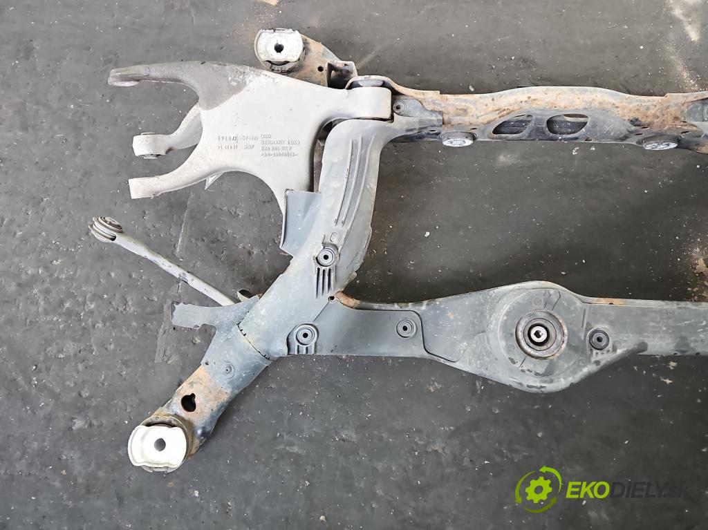 Audi Q5 2008-2016 2.0 TFSI 224 hp automatic 165 kW 1984 cm3 5- zadní výztuha 8R0505235N (Výztuhy zadní)