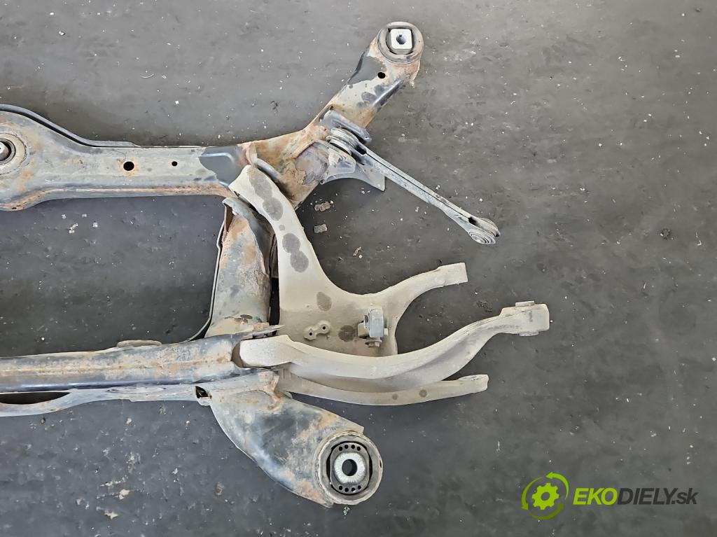 Audi Q5 2008-2016 2.0 TFSI 224 hp automatic 165 kW 1984 cm3 5- zadní výztuha 8R0505235N (Výztuhy zadní)