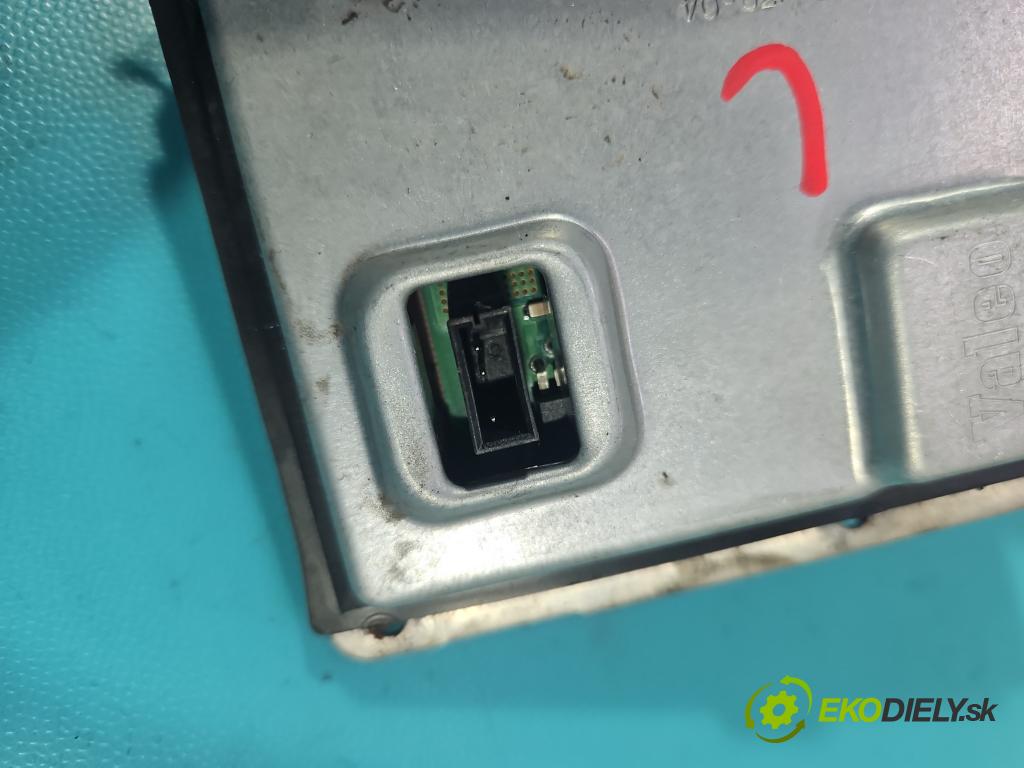 Citroen C5 I 2001-2008 2.2 hdi 155 HP automatic 114 kW 2179 cm3 5- střídač: xenon 89035114 (Riadiaca jednotka xenónu)