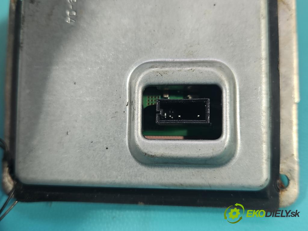 Citroen C5 I 2001-2008 2.2 hdi 155 HP automatic 114 kW 2179 cm3 5- střídač: xenon 89035114 (Riadiaca jednotka xenónu)