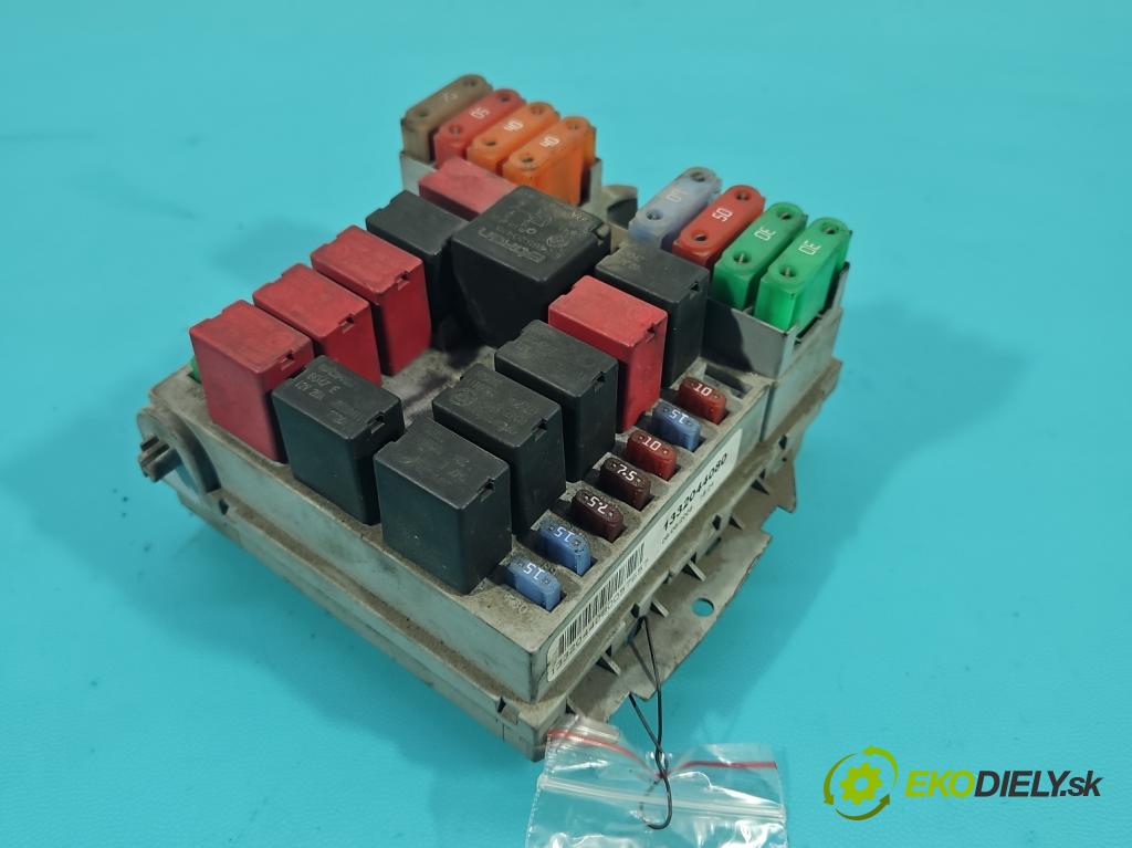 Peugeot Boxer I 1994-2006 2.2 hdi 101 hp manual 74 kW 2179 cm3 5- skříňka pojistková 1332044080 (Pojistkové skříňky)