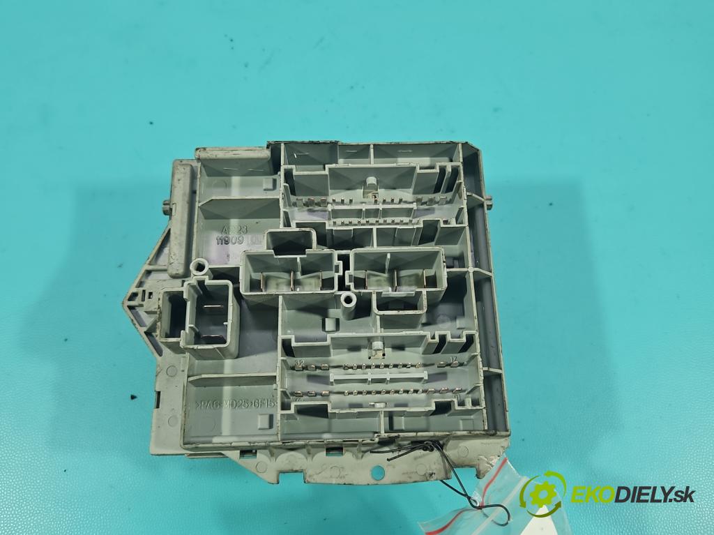 Peugeot Boxer I 1994-2006 2.2 hdi 101 hp manual 74 kW 2179 cm3 5- skříňka pojistková 1332044080 (Pojistkové skříňky)