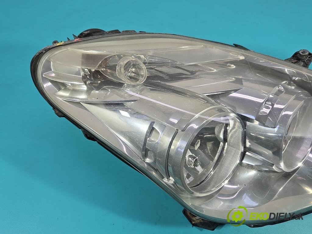 Fiat Doblo II 2010- 1.6 JTD 101 HP manual 74 kW 1598 cm3 5- Reflektor: pravý 51810671 (Pravé)