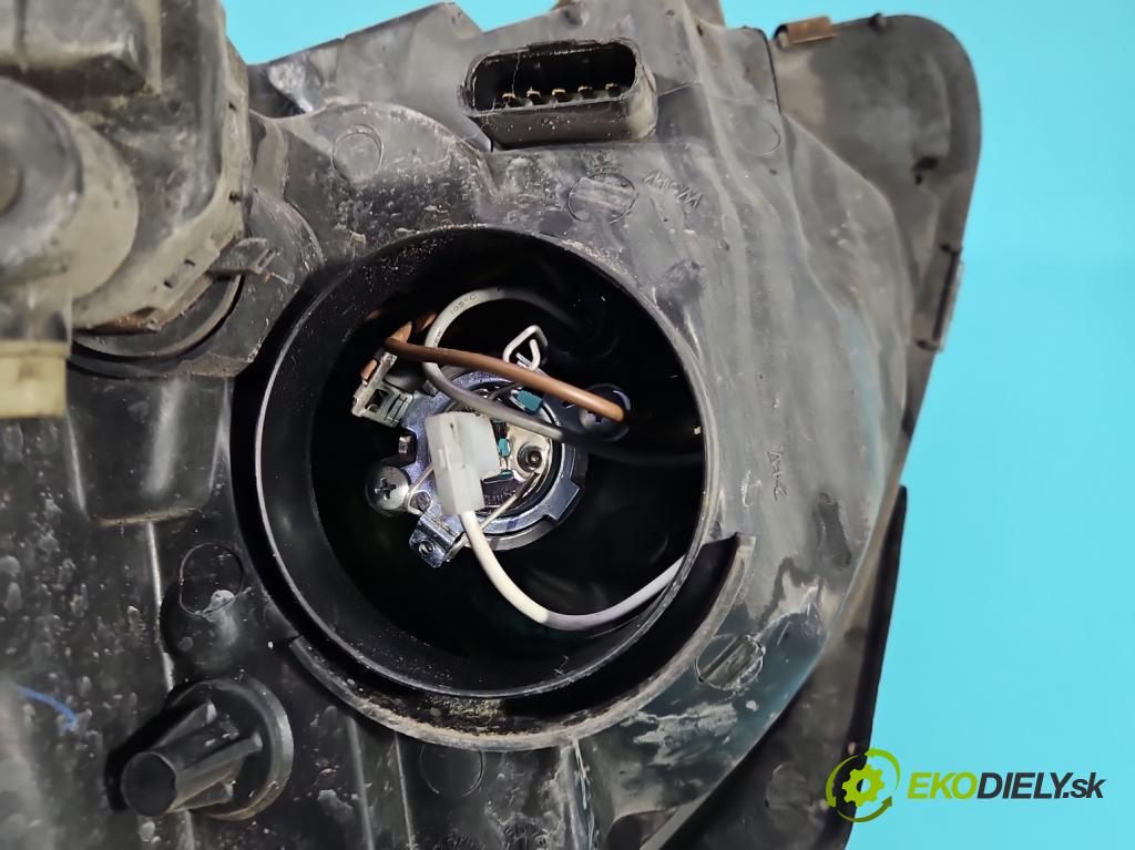 Renault Thalia I 1998-2009 1.4 8V 75 HP manual 55 kW 1390 cm3 4- Reflektor: pravý  (Pravé)