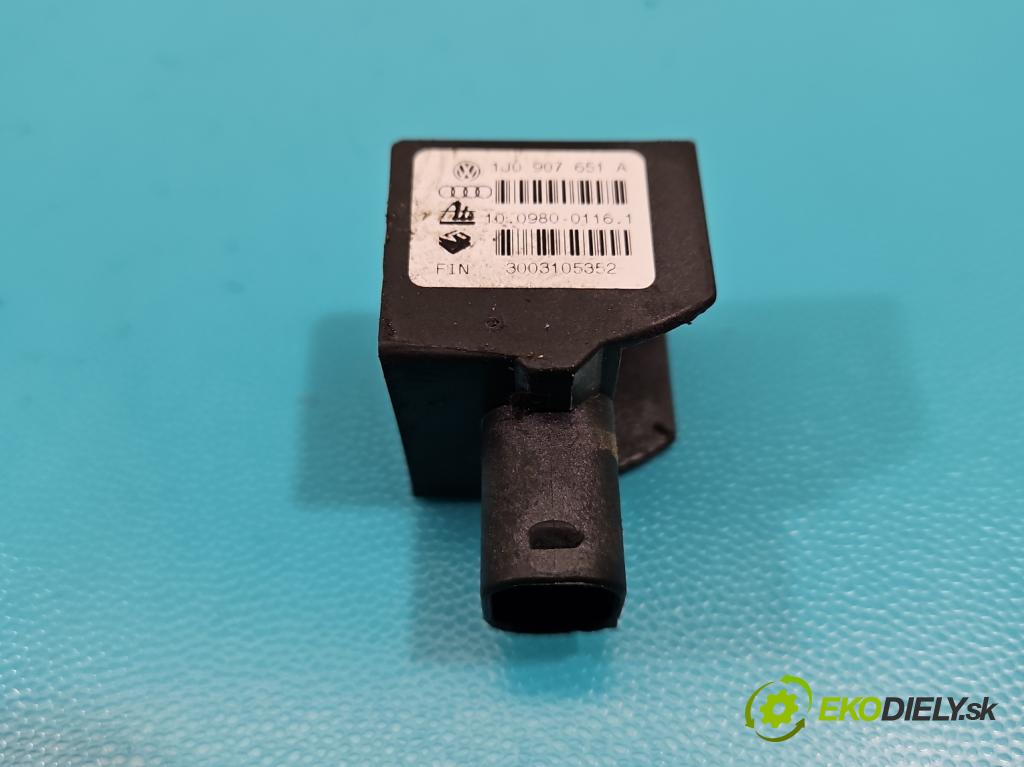 Vw Golf IV 1997-2003 2.0 8V 116 hp manual 85 kW 1984 cm3 5- snímač ESP 1J0907651A