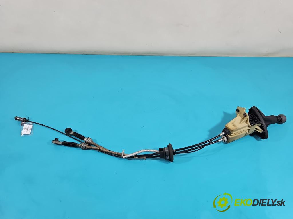 Lancia Phedra 2002-2010 2.2 JTD 128 HP manual 94 kW 2179 cm3 5- Páka: Změny: stupeň,rýchlosť  (Rýchlostná páka (kulisa))