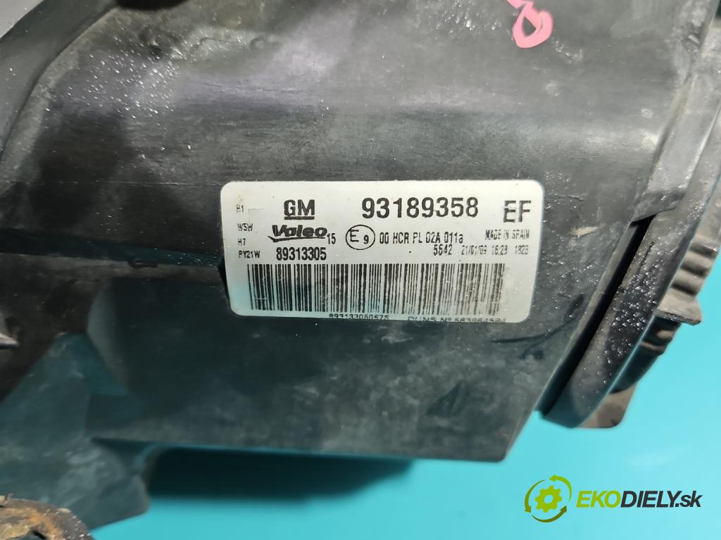 Opel Corsa D 2006-2014 1.2 16v 80 HP manual 59 kW 1229 cm3 3- Reflektor: pravý 93189358EF (Pravé)