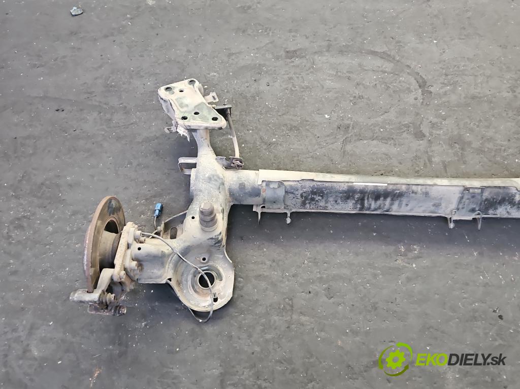 Peugeot 207 1.6 hdi 111KM manual 82 kW 1560 cm3 2- zadní výztuha  (Výztuhy zadní)