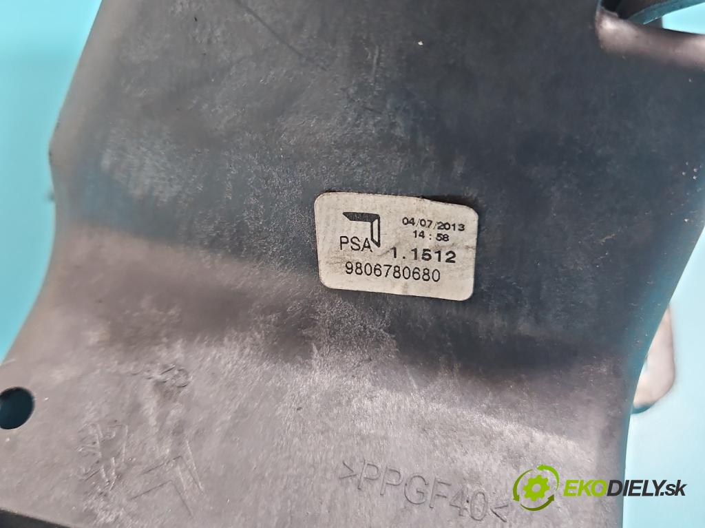 Peugeot 207 1.6 hdi 111KM manual 82 kW 1560 cm3 2- Páka: Změny: stupeň,rýchlosť 9806780680 (Rýchlostné páky / kulisy)