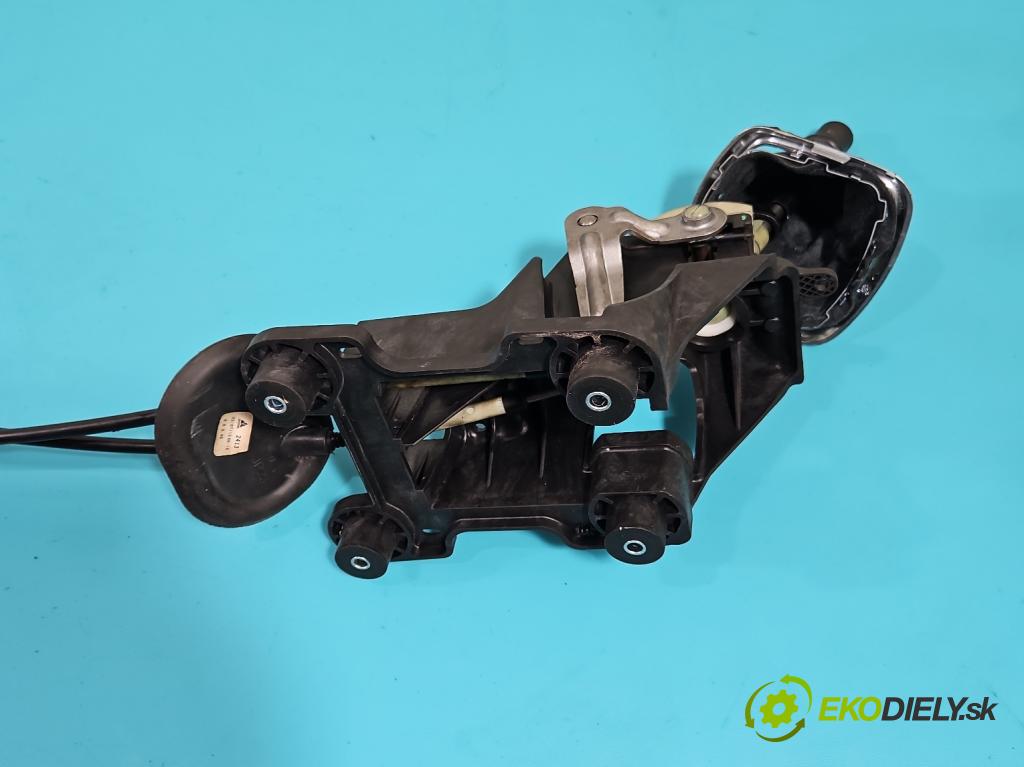 Peugeot 207 1.6 hdi 111KM manual 82 kW 1560 cm3 2- Páka: Změny: stupeň,rýchlosť 9806780680 (Rýchlostné páky / kulisy)