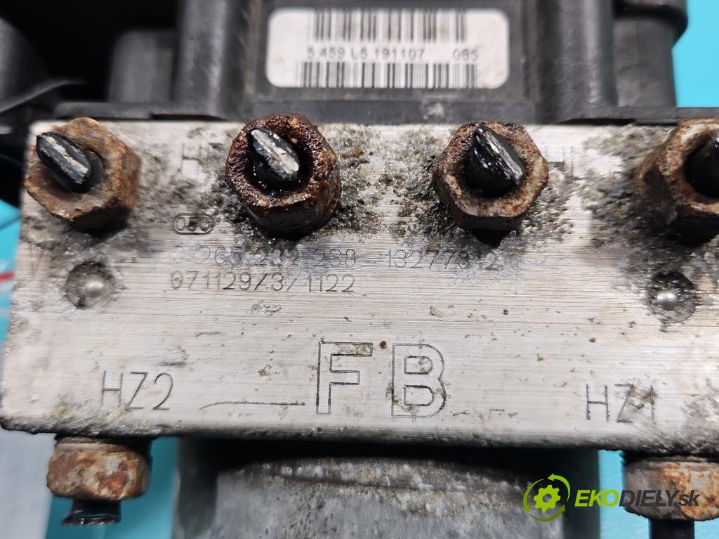 Opel Corsa D 2006-2014 1.2 16v 80 HP manual 59 kW 1229 cm3 3- čerpadlo abs 0265232238 (Pumpy ABS)