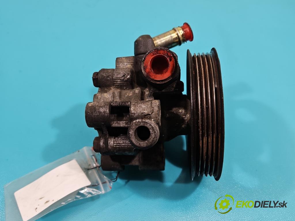 Toyota Avensis I T22 1997-2003 2.0 D4D 110 HP manual 81 kW 1995 cm3 5- čerpadlo posilovač  (Servočerpadlo, pumpa riadenia)