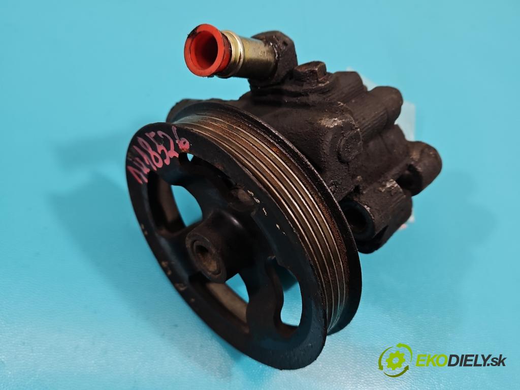 Toyota Avensis I T22 1997-2003 2.0 D4D 110 HP manual 81 kW 1995 cm3 5- čerpadlo posilovač  (Servočerpadlo, pumpa riadenia)