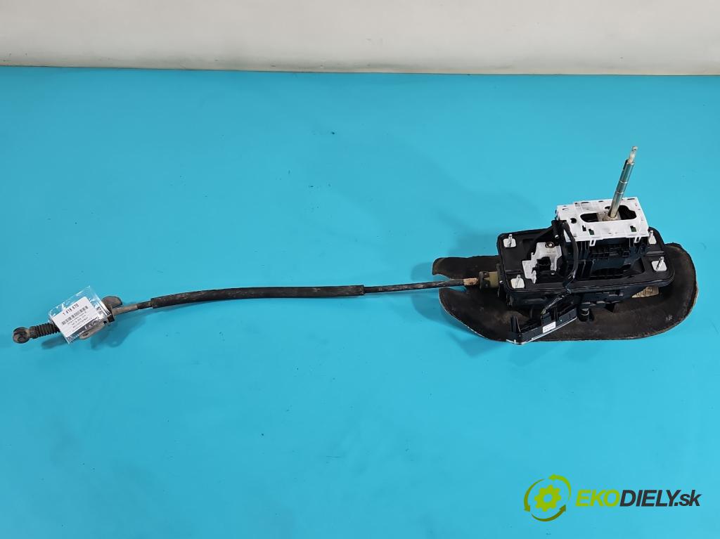 Audi Q5 2008-2016 2.0 TFSI 224hp automatic 165 kW 1984 cm3 5- Páka: Změny: stupeň,rýchlosť 8R1713041K (Rýchlostná páka (kulisa))