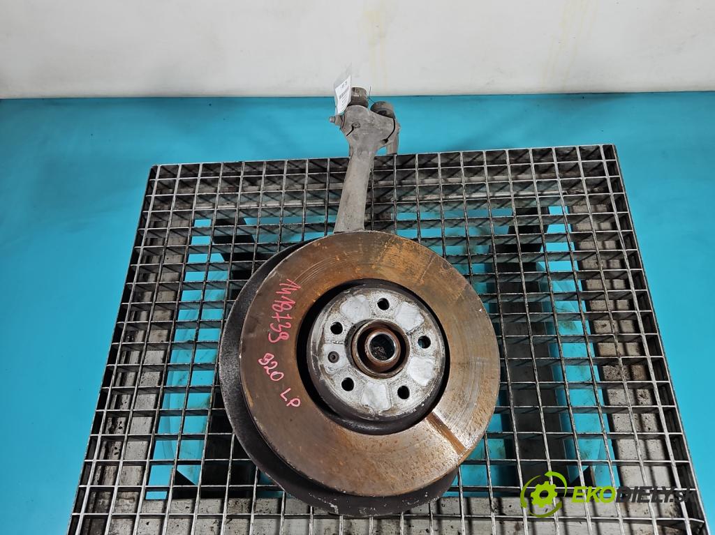 Audi Q5 2008-2016 2.0 TFSI 224hp automatic 165 kW 1984 cm3 5- náboj ľavé  (Náboje)