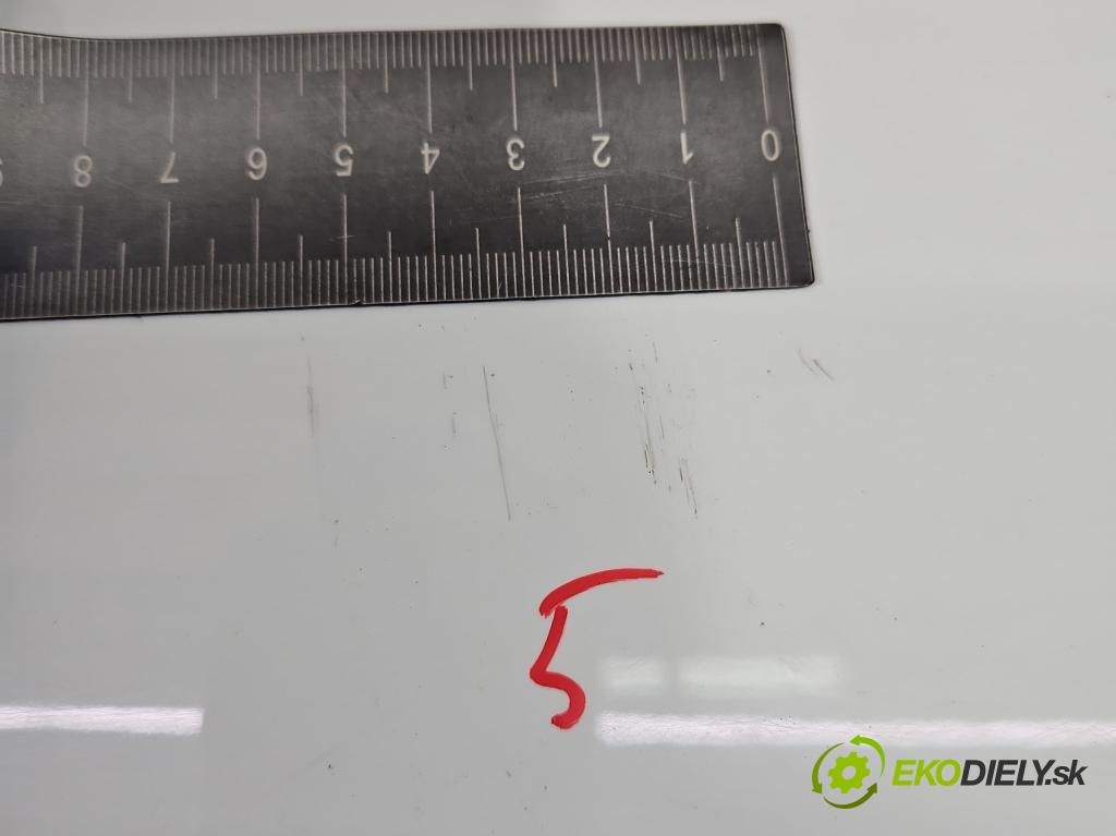 Peugeot 508 2010-2018 1.6 hdi 120 hp manual 88 kW 1560 cm3 4- zadní kufrové dveře  (Zadní kapoty)