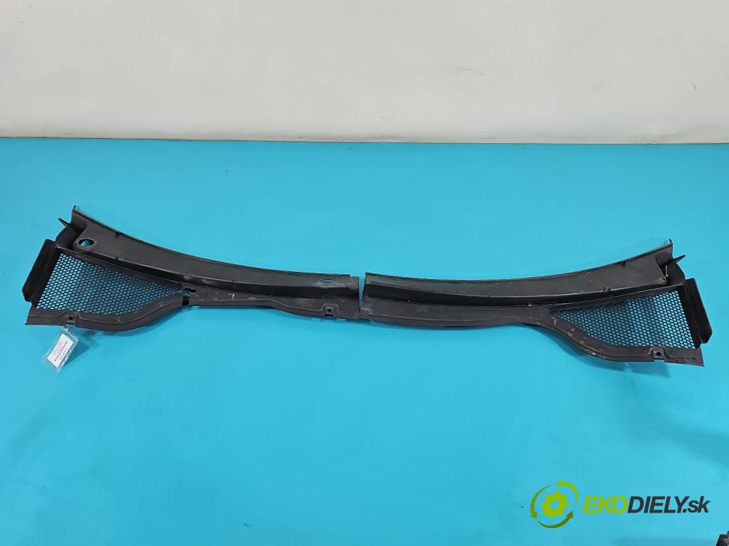 Vw Tiguan I 2007-2016 2.0 tdi 140 HP automatic 103 kW 1968 cm3 5- torpédo 5N1819404 (Torpédo (plast pod čelným sklom))