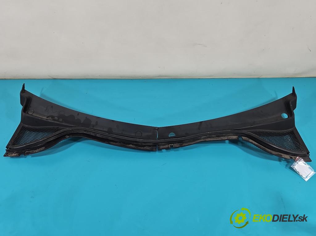 Vw Tiguan I 2007-2016 2.0 tdi 140 HP automatic 103 kW 1968 cm3 5- torpédo 5N1819404 (Torpédo (plast pod čelným sklom))
