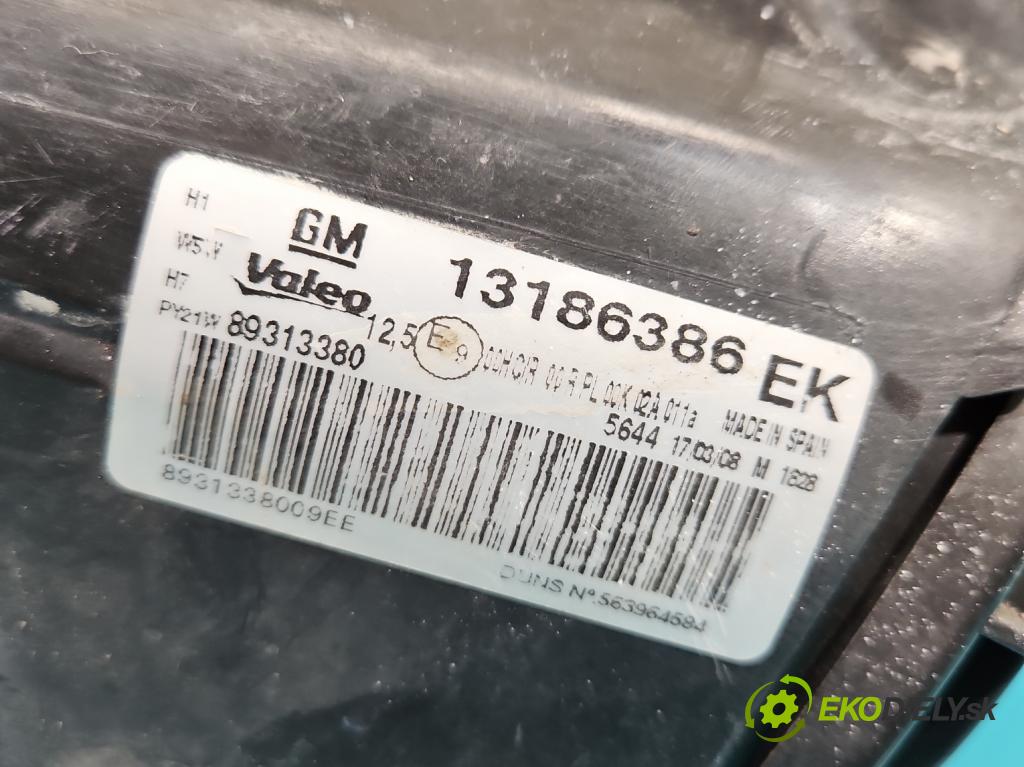 Opel Corsa D 2006-2014 1.2 16V 80 HP manual 59 kW 1229 cm3 3- Reflektor: pravý 13186386 (Pravé)