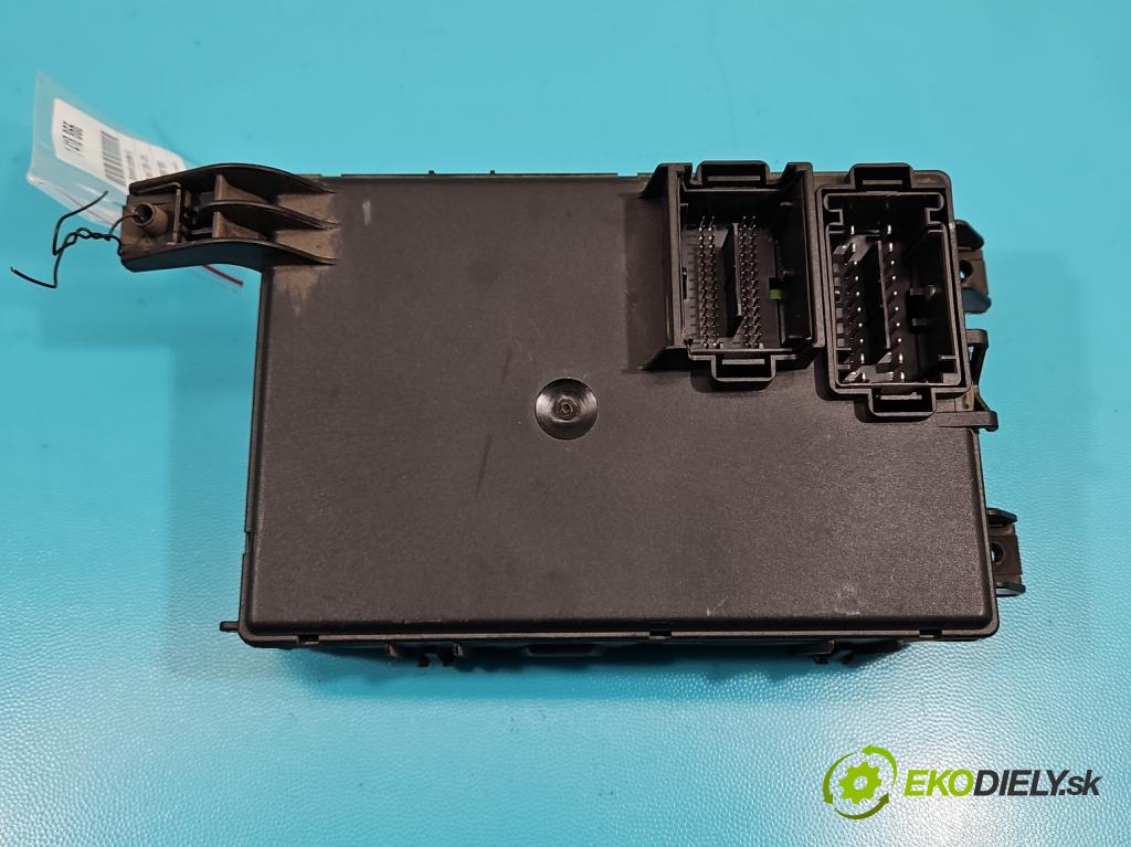 Opel Corsa D 2006-2014 1.2 16V 80 hp manual 59 kW 1229 cm3 3- skříňka pojistková 13279900 (Pojistkové skříňky)