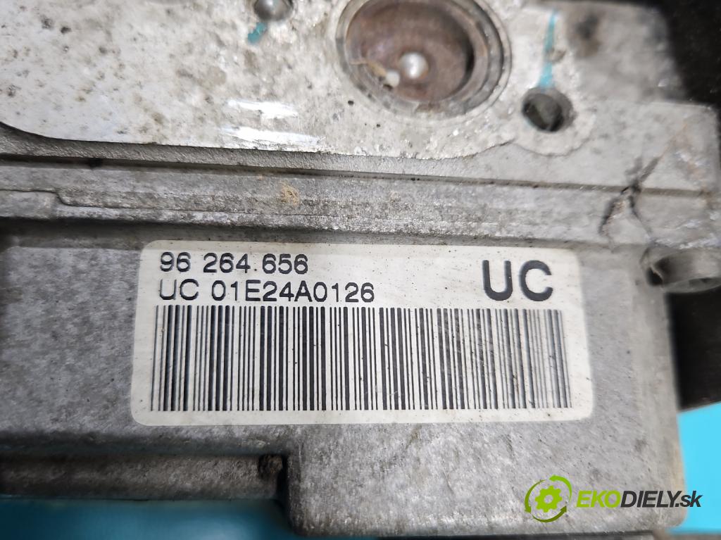 Daewoo Tacuma 2.0 16V 121KM manual 89 kW 1998 cm3 5- čerpadlo abs 18041726 (Pumpy ABS)