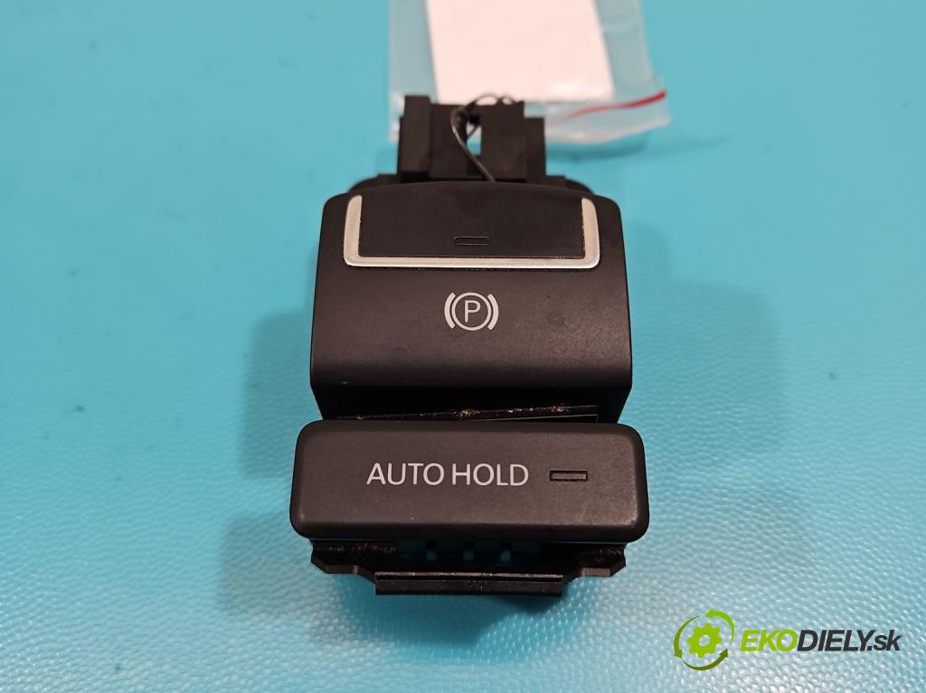 Vw Tiguan I 2007-2016 2.0 tdi 140 HP automatic 103 kW 1968 cm3 5- prepínač brzda: ručný  (Prepínacie páčky pod volantom)