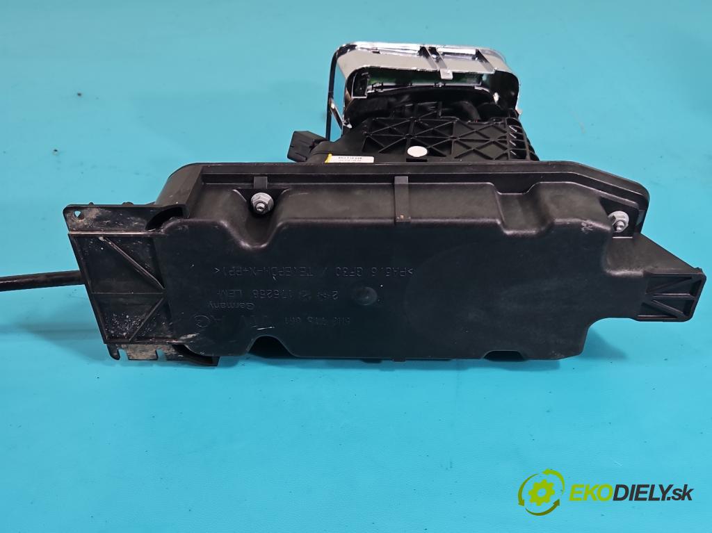 Vw Tiguan I 2007-2016 2.0 tdi 140 HP automatic 103 kW 1968 cm3 5- Páka: Změny: stupeň,rýchlosť 5N1713025 (Rýchlostná páka (kulisa))