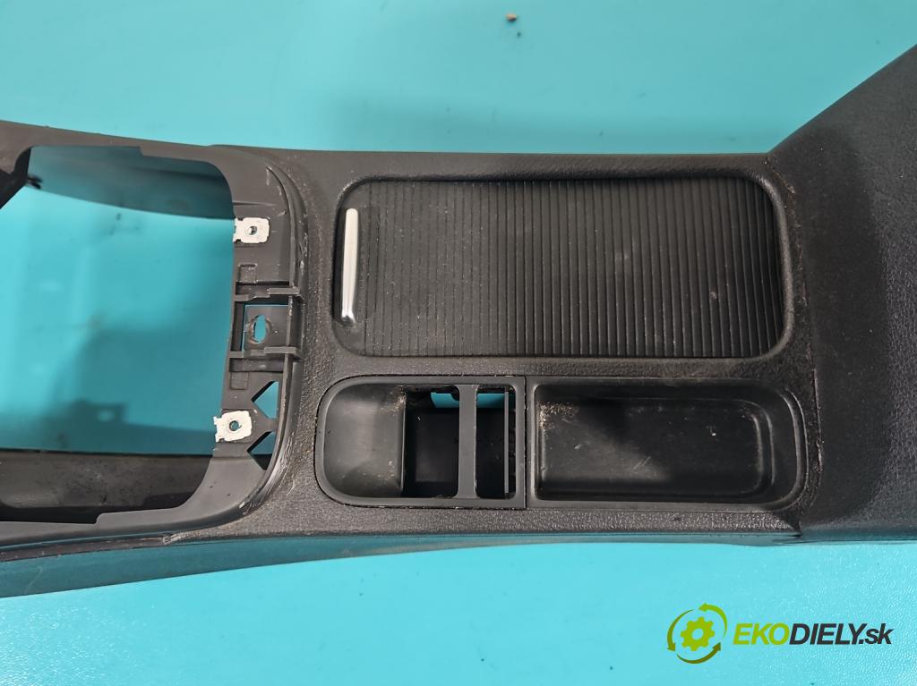 Vw Tiguan I 2007-2016 2.0 tdi 140 HP automatic 103 kW 1968 cm3 5- operadlo 5M1863045C (Lakťové opierky)