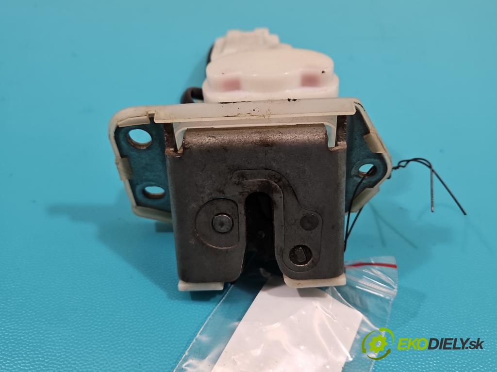 Fiat Sedici 1.9 jtd 120 hp manual 88 kW 1910 cm3 5- zámek kufrových dveří zadní