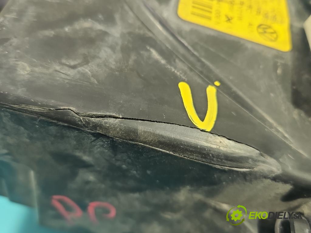 Vw Golf V 2003-2009 1.6 fsi 116 HP manual 85 kW 1598 cm3 5- Reflektor: pravý  (Pravé)