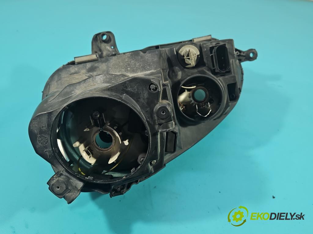 Vw Golf V 2003-2009 1.6 fsi 116 HP manual 85 kW 1598 cm3 5- Reflektor: pravý  (Pravé)